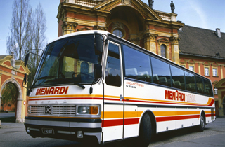 Menardi Bus